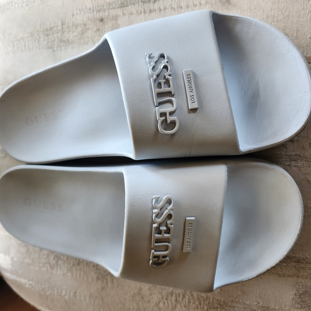 Guess Los Angeles White Slide Sandals